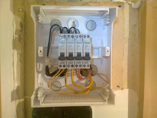 Electrician bucuresti interventii montaj , urgente diverse .